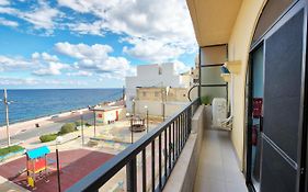 119/4 - Sea View Apartment - 3 Bedrooms